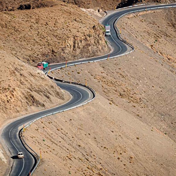 4 days desert tour from fes to Marrakech